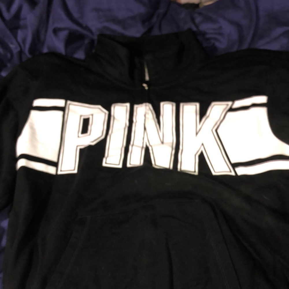 PINK Sweatshirt